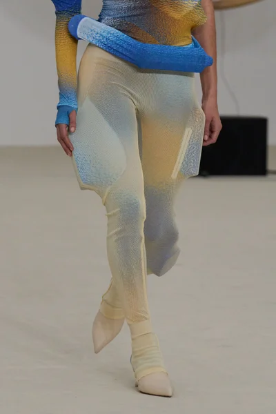 Look 74
